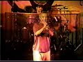 Arnel-vocals/ Noel-drums/Jesse-kb/ Mark-guitar/Bobby-bass. Southern Bulls,2000