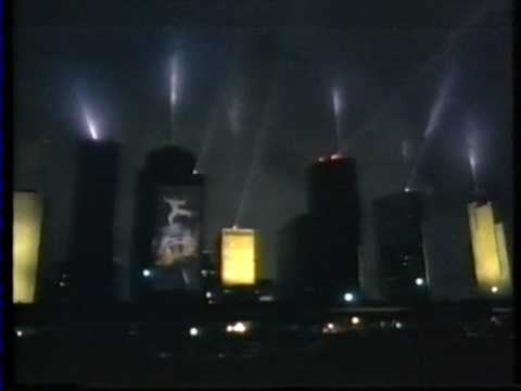 Rendez vous - This is something i put together using Rendez-vous 2 from JARRE IN CHINA. And some favourite concert clips. Unfortunatly it was 2 mins too long, so i have ha...