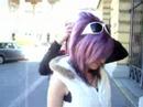 AHAHAH XKE' LA MEG MI SISTEMA I CAPELLI MENTRE SIAMO A MILANO ^^
