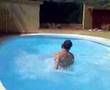 fulbol en la piscina