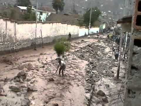 Hablan las imágenes: calles de Urubamba se convirtieron en ríos