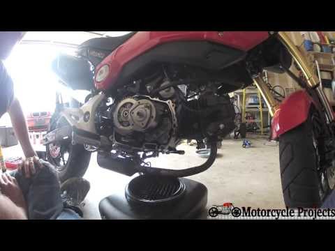 grom - This video shows the entire process of a typical oil change on a 2014 Honda Grom (MSX125 in Europe/Asia). The oil is drained, and both the filter screen and ...