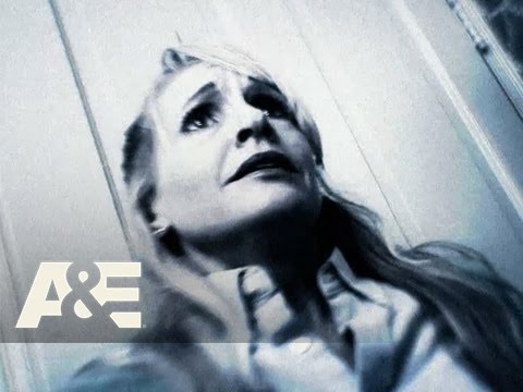 Panic 9-1-1: They're Coming Up The Stairs | A&E