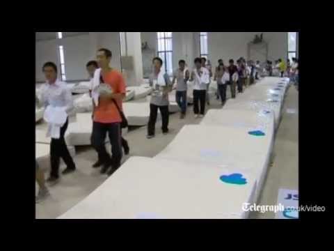 China Bags Guinness Record for Mattress Dominoes photo China Bags Guinness Record for Mattress Dominoes picture