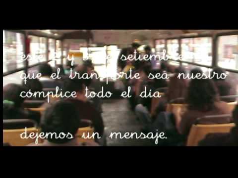 Deja un post-it en la combi para alegrarle el día a los pasajeros