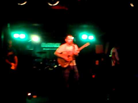 Two codes future - No Codes Future - Hate Your Time (live, Matrix Club, 06/2013)