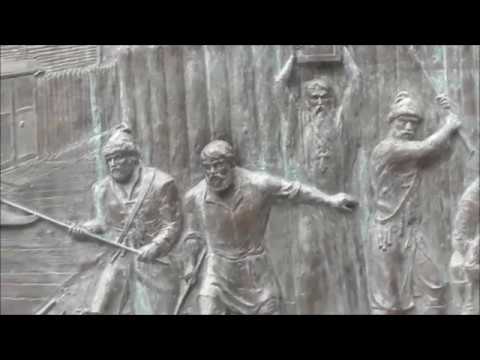 Памятник-стела «Город воинской славы» (Великий Новгород) и её скульптурные барельефы