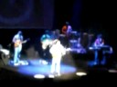 gilberto gil canta não tenho medo da morte   girona espanha