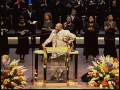 Pastor Marvin Winans leading devotion