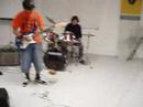 Probando la guitarra del Germ�n xD