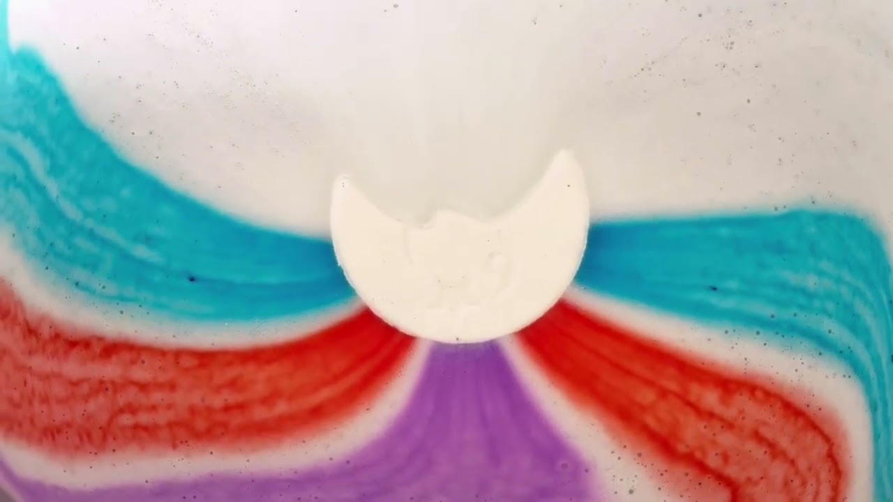 Moon bath bomb