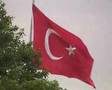 BOZTEPEDE DALGALANAN �ANLI BAYRAK  2