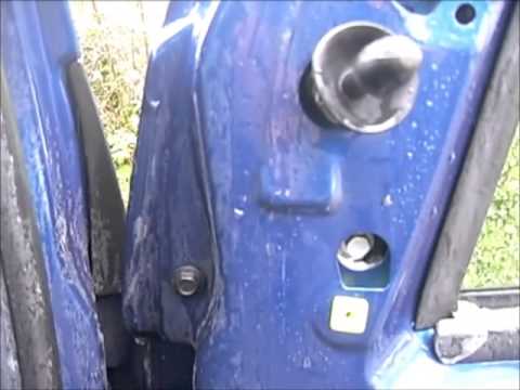 Replacing Wing Mirror Citreon C1, Peugeot 107 & Toyota Aygo