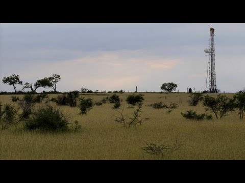 how to play u.s. oil boom