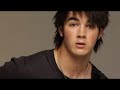 kevin teaching you how to play the chorus of hold on