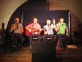 kabaret skecz�w m?cz?cych - piosenka improwizowana

piosenka nagrana podczas wyst?pu w piwnicy towarzystwa przyjaci�? stargardu. (18.11.07r.)

strona kabaretu: http://ksm.art.pl/
forum kabaretu: http://ksm.jun.pl/index.php