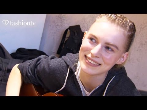 Julia Nobis - SUBSCRIBE: http://bit.ly/FashionTVSUB http://www.FashionTV.com/videos WORLD - Australian model, Julia Nobis is featured in this video walking the glamorous r...