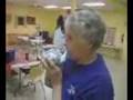 videos de Esther playing the teapot