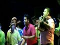 MarTin EliAs y RolAnDo OchoA - LA NENA DEL JEAN - El Play�n Santander