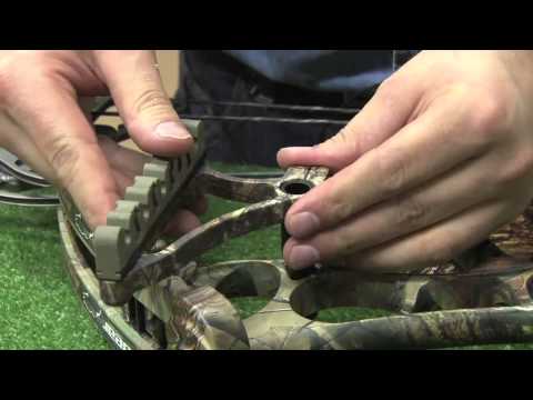 how to attach quiver to compound bow