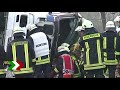 Lkw-Fahrer fünf Stunden eingeklemmt
