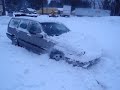 tirando o volvo da neve