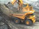 GIANT KOMATSU EXCAVATOR PC4000
