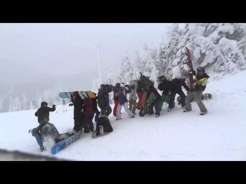 how to decide to ski or snowboard