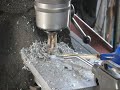 荒取り用の刃、ラフィングエンドミルで宍戸さんが単車のブレーキサポートを作ってます。 切削抵抗が少なく快適。 blogs.yahoo.co.jp
