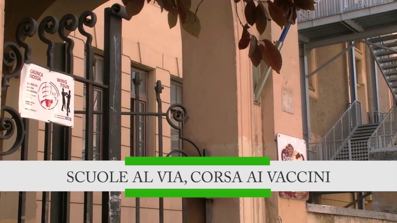 Scuole al via, corsa ai vaccini Scuole al via, corsa ai vaccini