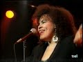 the jon hendricks reencarnation of the lambert, hendricks & ross trio live on vitoria (july 19th 1991). they sing come on home (lyrics by jon hendricks, music by horace silver).

the band:
jon hendricks, vocals
kevin fitzgerald burke, vocals
aria hendricks, vocals
judith hendricks, vocals
renato chicco, piano
tyler mitchell, bass
reggie nicholson, drums