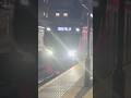 警笛を鳴らしてつつじヶ丘駅を高速通過する京王ライナー橋本行き！！#京王線　#京王5000系　#京王ライナー　#つつじヶ丘駅　#通過シーン　#ハイビーム