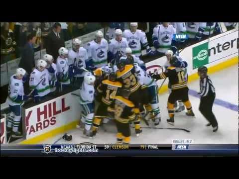 Dale Weise vs Nathan Horton Jan 7, 2012 - NESN feed