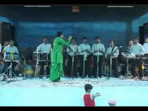 gurdas maan - Gurdas mann doing akhara at nakodar after death of his sai and friend gets very emotional and tells stuff about his relation with sai shaib and other stories...