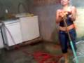 videos de banho de mangueira