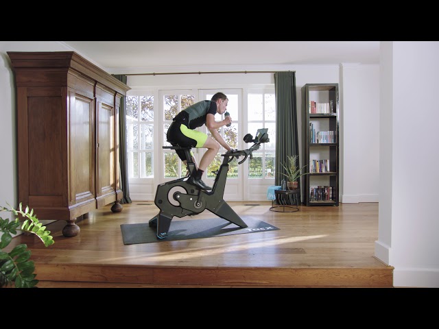 Tacx NEO Bike Smart Trainer in Other in City of Halifax