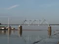 EMU 113 on the bridge, 内房線・上総湊の橋を渡る、すか色１１３系