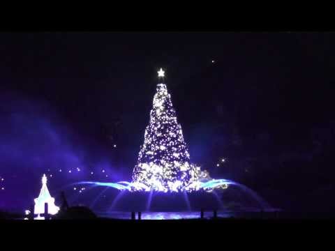 tds - 2013/11/7~12/25開催 TDSクリスマス2013ハーバーショー「カラー・オブ・クリスマス」 11月7日(初日)19:45~ ミッキー広場にて この動画は、下記のアメーバブログとリンクさせています...