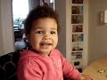 081103 eten met een vork, eendjes voeren