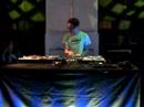 aki vemos el empiece del directo de dj rupture
