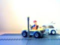el robo de un coche de lego