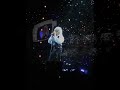 il s'agit d'un petit montage des photos que j'ai prises lors du concert retour de polnareff le 2 mars 2007. un grand moment de bonheur, des lunettes confettis qui tombent, une sc�ne magnifique, des musiciens excellents, et surtout polnareff qui n'a pris aucune ride, si ce n'est quelques kilos... mais ils lui vont bien! ww.lejoyeuxfix.c.la