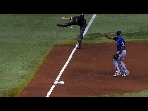 Video: Ump dodges Rodriguez's double down the line