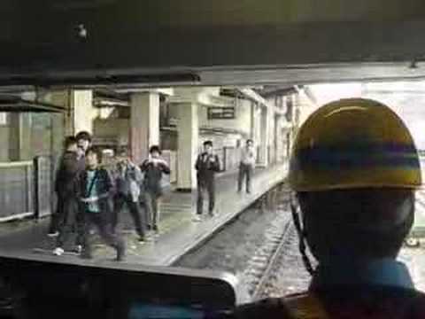 西武鉄道30000系一番電車最後尾から