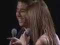 Sandy e Junior - O Ataque da Joaninha durante a entrevista