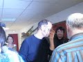 la traditionnelle chanson du nouvel an par mon p�re et son tic d'enlever et remettre ses lunettes...