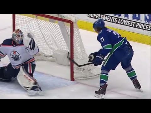 Video: Eriksson uses his hand for a nifty play that gives Canucks the lead