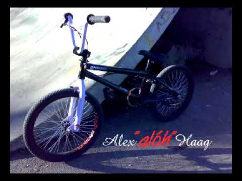 BMX BIKES TRICKS STUNTS CRASHES