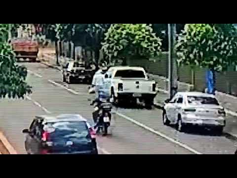 Palotina - PM divulga vídeo de furto e pede ajuda da população para identificar autor do crime. 