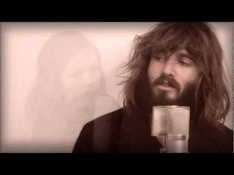 Angus & Julia Stone - Rolling Chat Session #12 - Angus & Julia Stone - 2010 Join Canalchat on Facebook : http://www.facebook.com/canalchat.